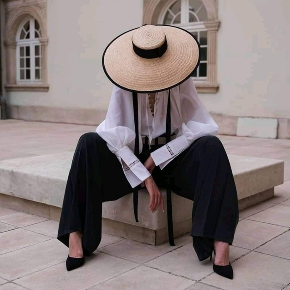 Meet your posher - Picture 2 of 3